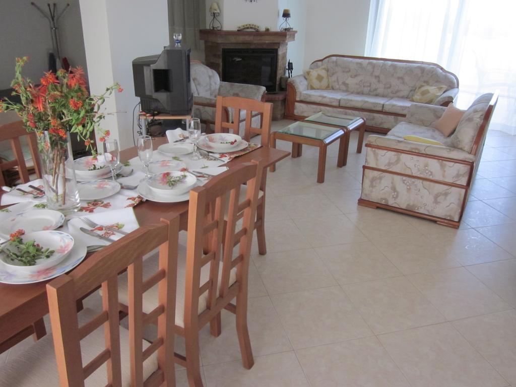 Sunshine Villa Gennadi Quarto foto